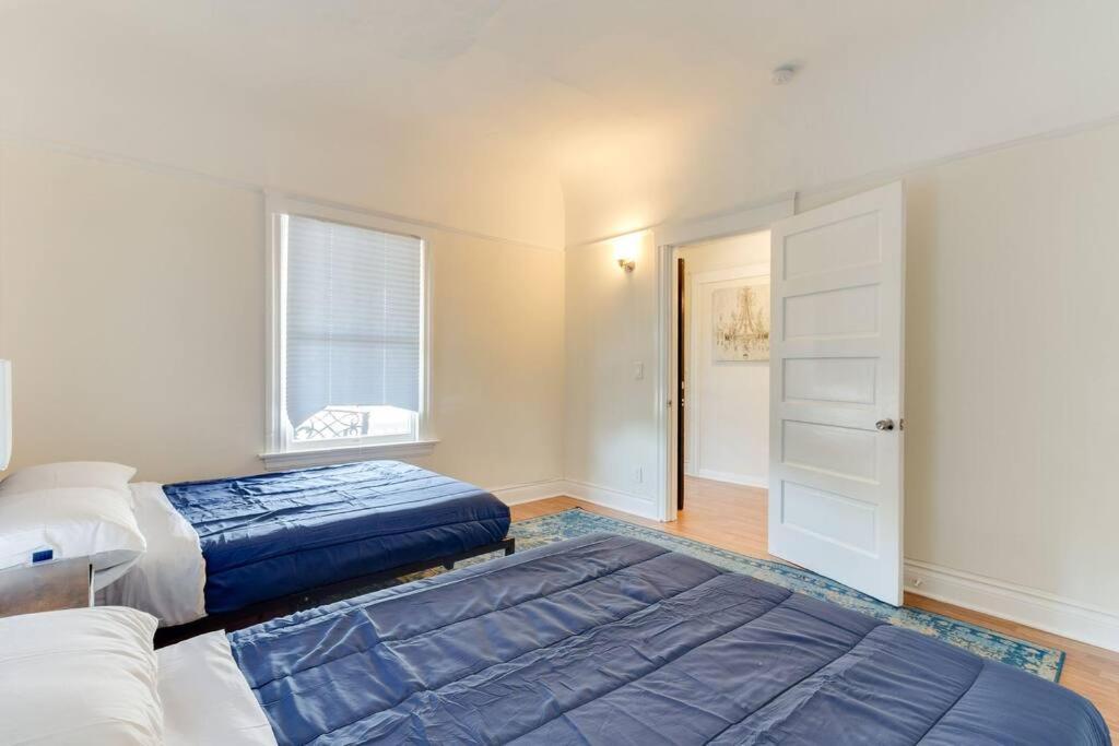 5 Bedroom Koreatown Charmer Near Dtla Los Angeles