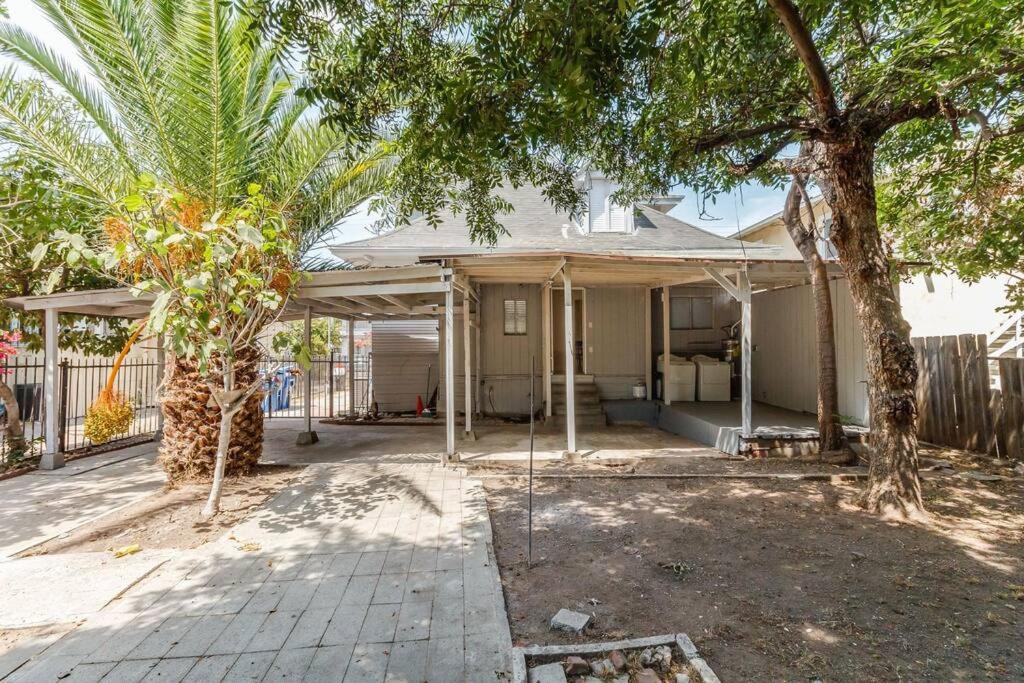 Holiday home 5 Bedroom Koreatown Charmer Near Dtla Los Angeles